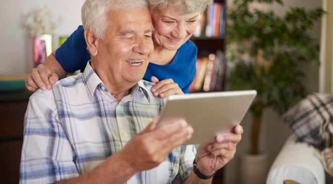Adultos mayores Tecnología y Aplicaciones Parte I